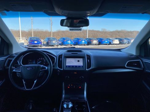 Used 2020 Ford Edge SEL image 22