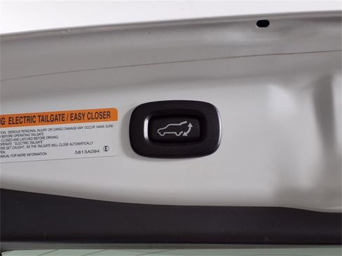 Used 2022 Mitsubishi Outlander LE image 15