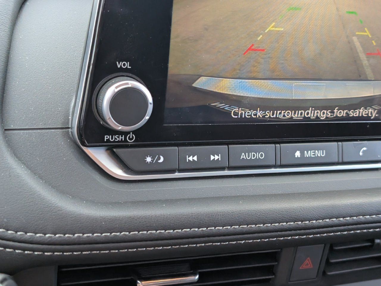 Certified 2025 Nissan Rogue SV FWD image 15