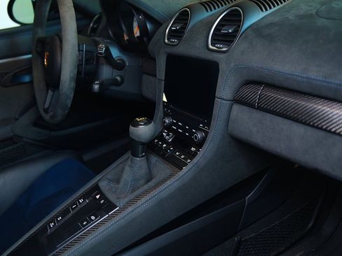 Certified 2023 Porsche 718 Cayman GT4 RS RWD image 43