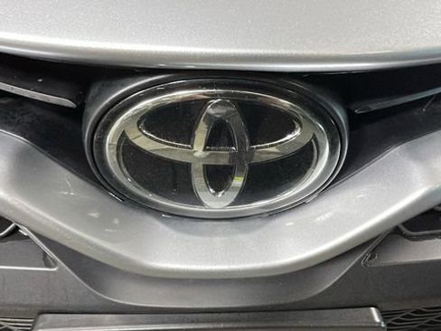 Used 2024 Toyota Camry SE FWD image 9