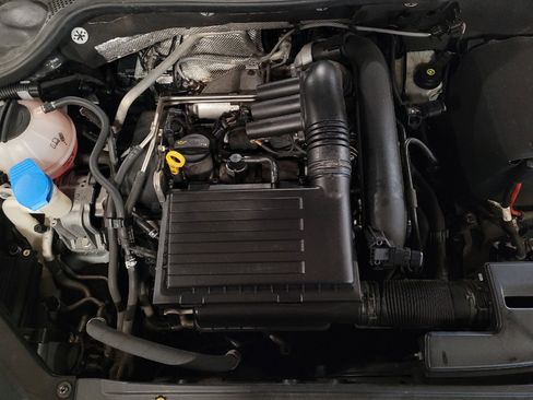 Used 2016 Volkswagen Jetta SE FWD image 30