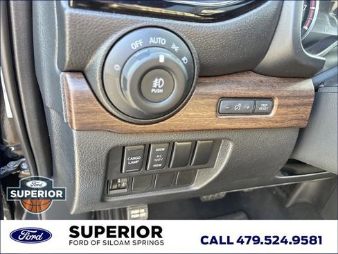 Used 2021 Nissan Titan Platinum Reserve w/ Moonroof Package AWD/4WD image 26