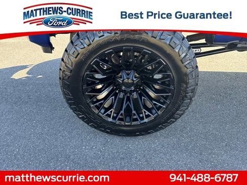 New 2026 Ford F250 Lariat w/ Black Appearance Package image 27