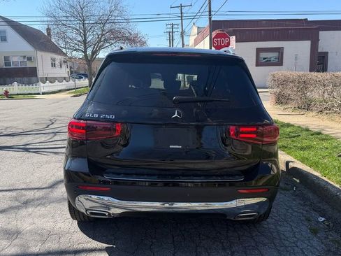 Used 2024 Mercedes-Benz GLB 250 image 7