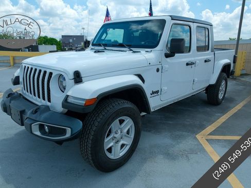 Used 2022 Jeep Gladiator Sport AWD/4WD image 8