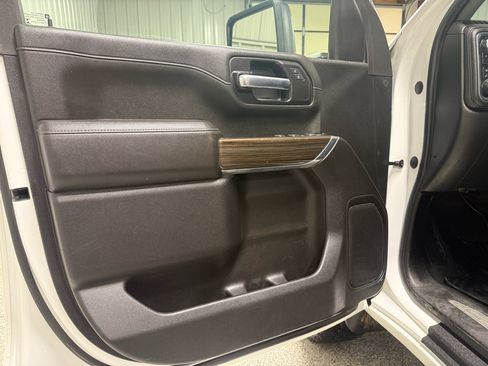 Used 2023 Chevrolet Silverado 2500 LT w/ Convenience Package image 13