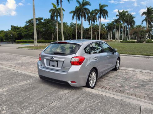 Used 2014 Subaru Impreza 2.0i Premium w/ All-Weather Package w/CVT AWD/4WD image 20