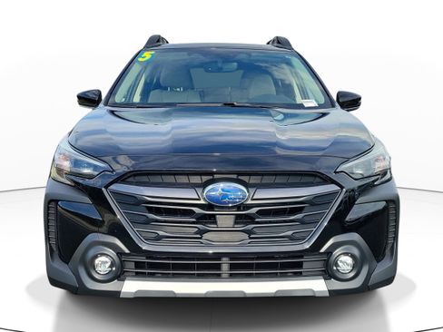 Used 2025 Subaru Outback Limited AWD/4WD image 2