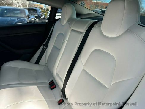 Used 2022 Tesla Model 3 Long Range image 17