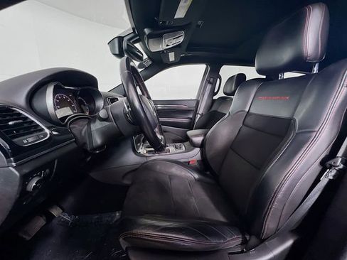Used 2021 Jeep Grand Cherokee Trailhawk image 23
