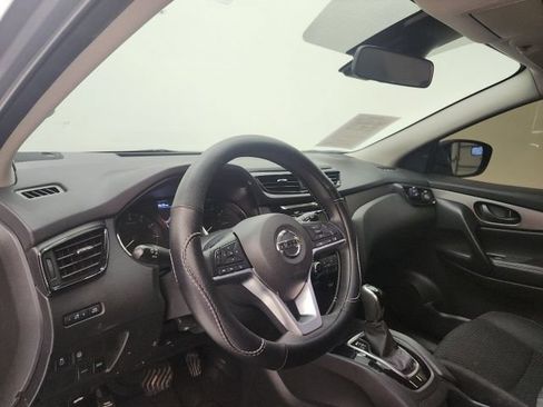 Used 2020 Nissan Rogue Sport S FWD image 12