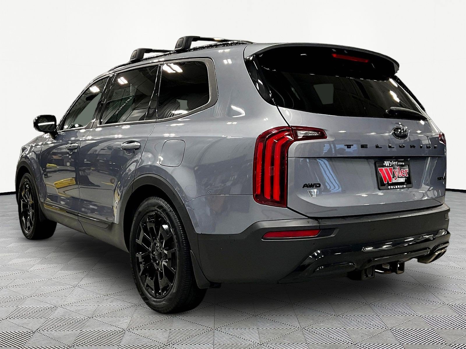 Used 2021 Kia Telluride SX w/ Nightfall Edition Package AWD/4WD image 4