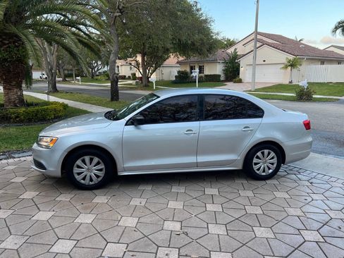 Used 2014 Volkswagen Jetta S image 7