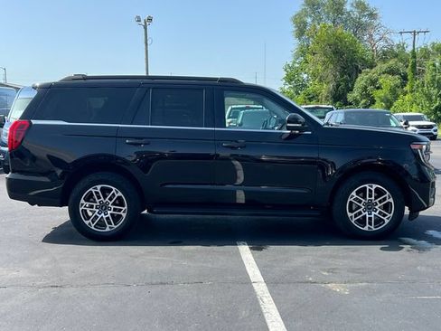 Certified 2025 Ford Expedition Active AWD/4WD image 56