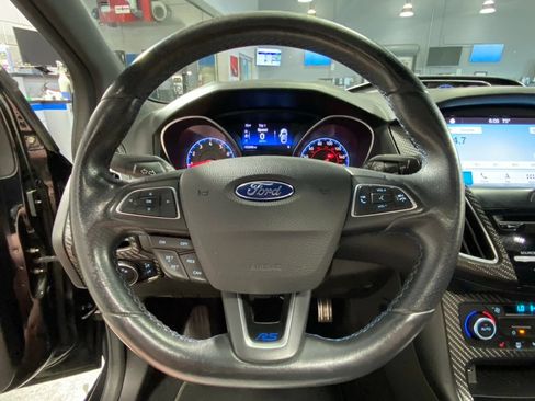 Used 2017 Ford Focus RS AWD/4WD image 21