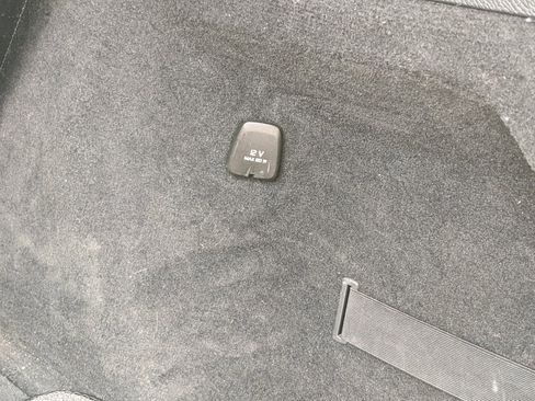 Certified 2024 Volvo XC90 T8 Plus w/ Protection Package Premier image 28