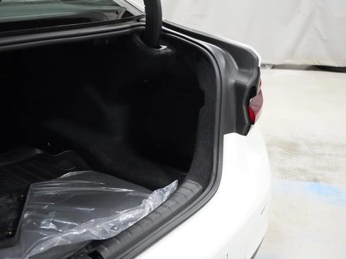 Used 2023 BMW 530i xDrive 530i xDrive w/ Premium Package image 27