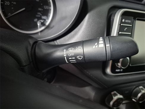 Used 2023 Nissan Versa S w/ Electronics Package image 21