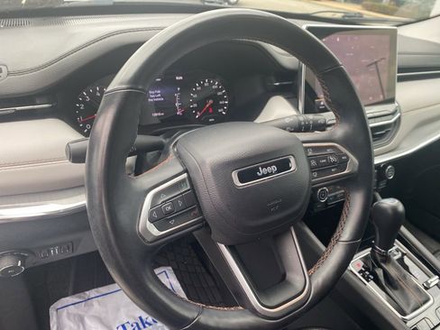 Certified 2022 Jeep Compass Limited image 21