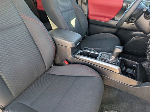 Used 2023 Toyota Tacoma SR5 image 21