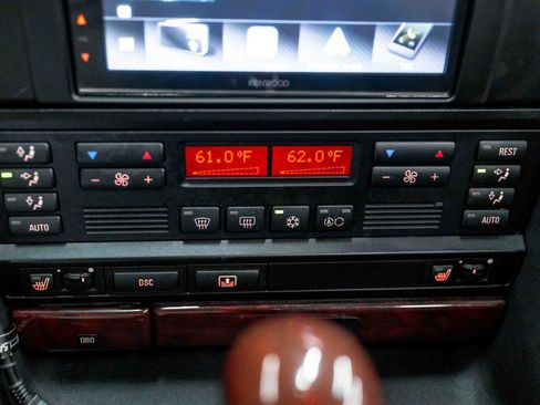 Used 1998 BMW 740iL image 58