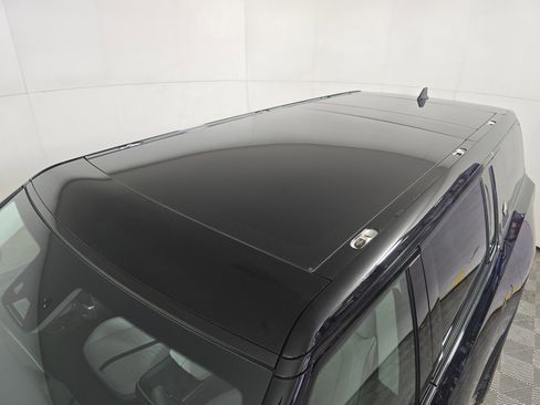 Used 2023 Rivian R1S Launch Edition image 13