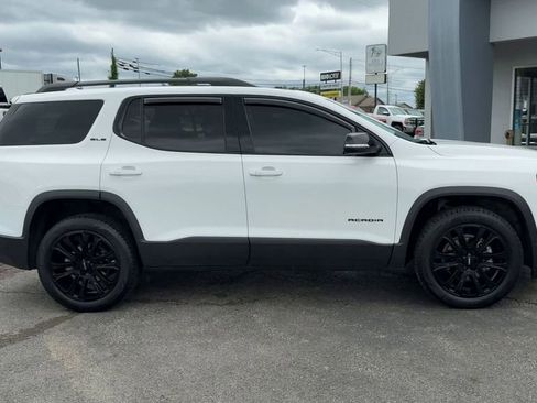 Used 2022 GMC Acadia SLE w/ Driver Convenience Package AWD/4WD image 8