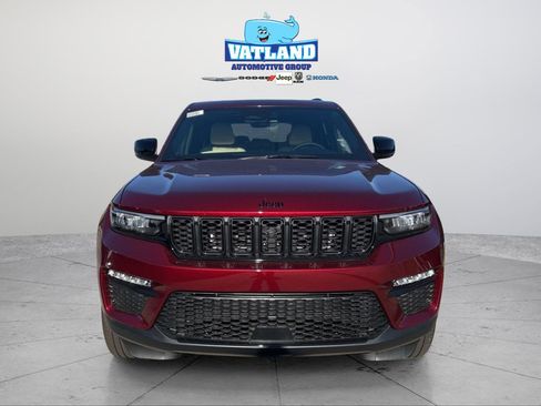 New 2025 Jeep Grand Cherokee Limited w/ Black Appearance Package image 33