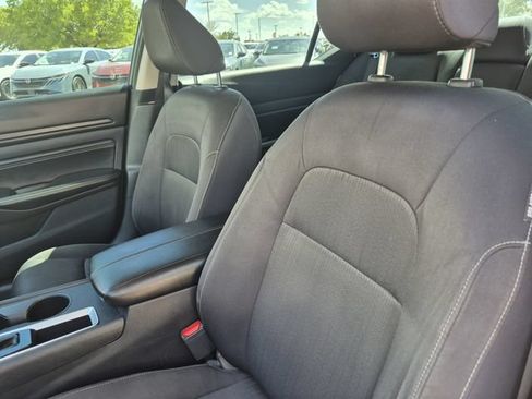 Used 2020 Nissan Altima 2.5 S FWD image 18