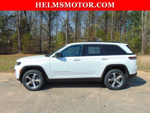 New 2026 Jeep Grand Cherokee Limited AWD/4WD image 2