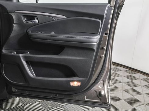Used 2022 Honda Ridgeline RTL-E image 48