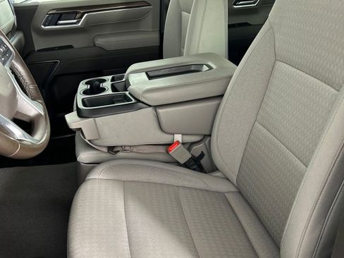 Used 2025 Chevrolet Silverado 1500 LT image 13