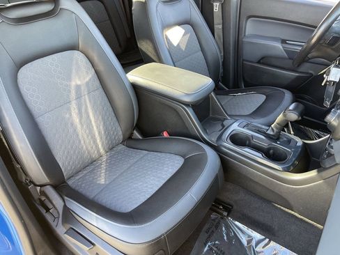 Used 2019 Chevrolet Colorado Z71 AWD/4WD image 8