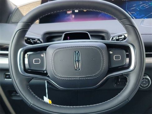 New 2025 Lincoln Navigator Reserve w/ Jet Appearance Package image 32