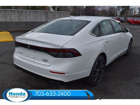 New 2026 Honda Accord Hybrid Touring image 7