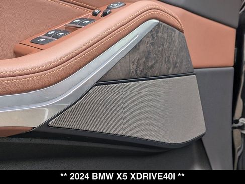 Used 2024 BMW X5 xDrive40i w/ Premium Package AWD/4WD image 25