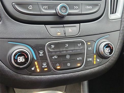Used 2024 Chevrolet Malibu LT image 15