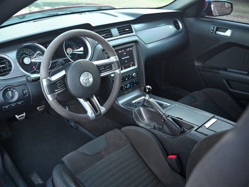 Used 2012 Ford Mustang Boss 302 w/ Boss 302 Accessory Pkg image 3