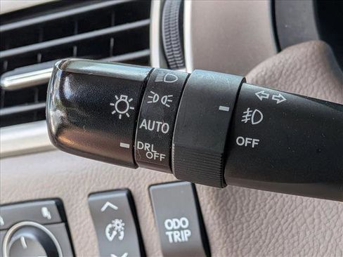 Used 2016 Lexus GX 460 w/ Premium Package AWD/4WD image 9