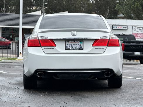 Used 2013 Honda Accord Sport image 4