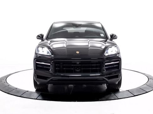 Certified 2025 Porsche Cayenne S AWD/4WD image 10