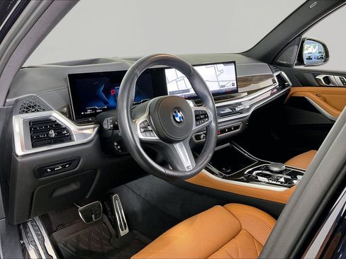 Certified 2024 BMW X5 xDrive40i w/ M Sport Package AWD/4WD image 12