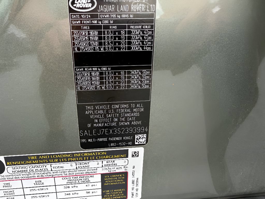 Used 2025 Land Rover Defender 110 S AWD/4WD image 34