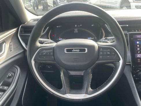 Certified 2022 Jeep Grand Cherokee L Limited image 25