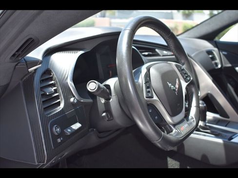 Used 2017 Chevrolet Corvette Z06 RWD image 17