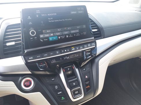 Used 2025 Honda Odyssey EX-L image 19