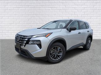 Used 2024 Nissan Rogue S video 1
