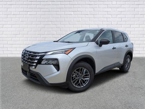 Used 2024 Nissan Rogue S image 1