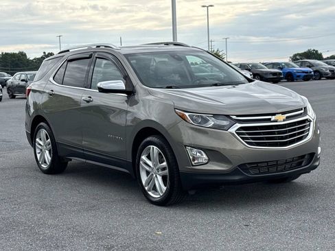 Used 2018 Chevrolet Equinox Premier AWD/4WD image 1